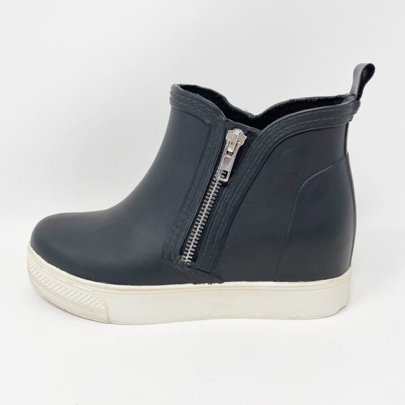 Steve Madden Womens Black Rubber Pull On Snow Boots, Zipper Accent Size 6 - Picture 3 of 11
